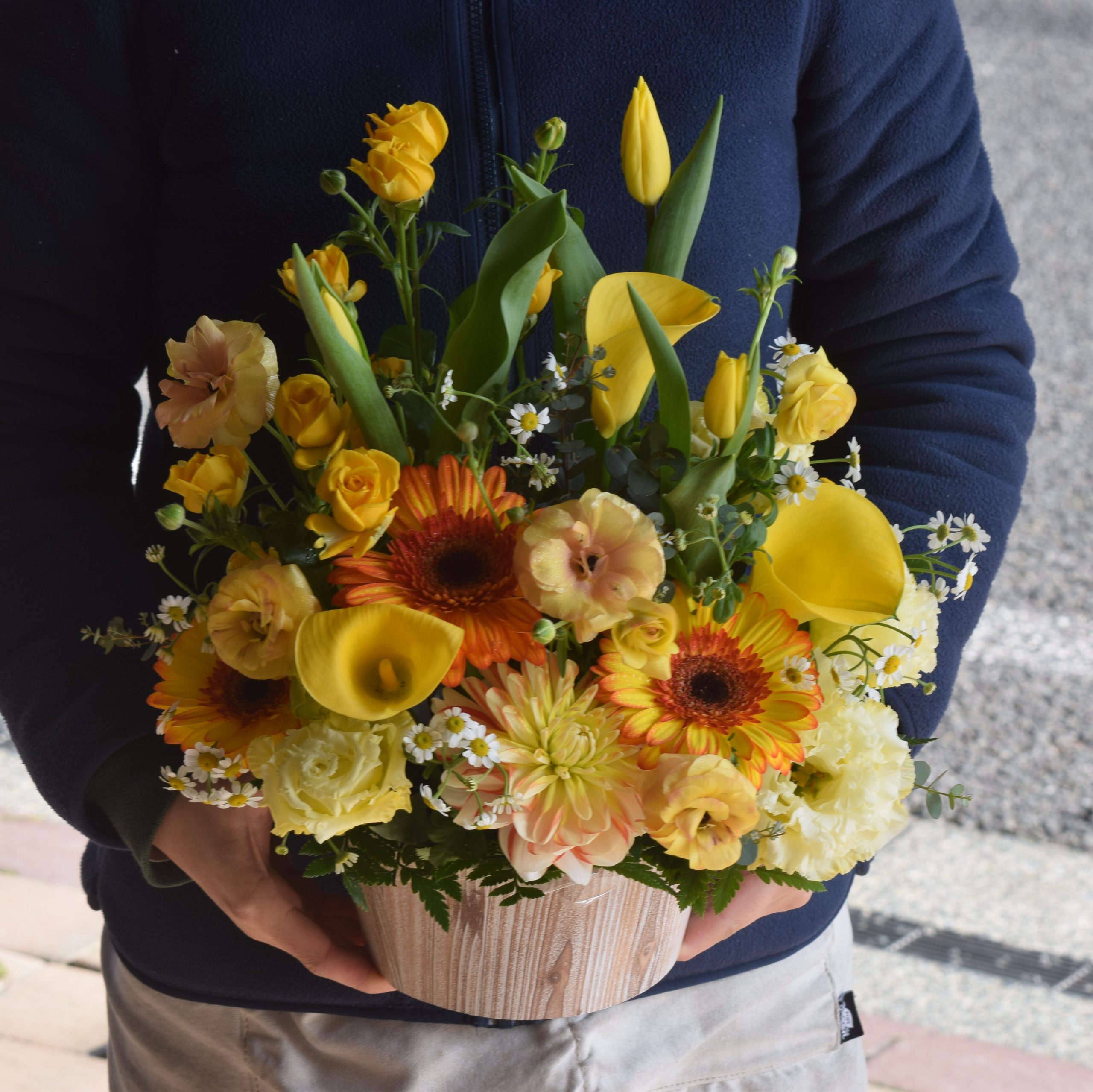 黄色～オレンジ系のアレンジメント｜「フラワーショップ花よど」　（熊本県天草市の花キューピット加盟店 花屋）のブログ