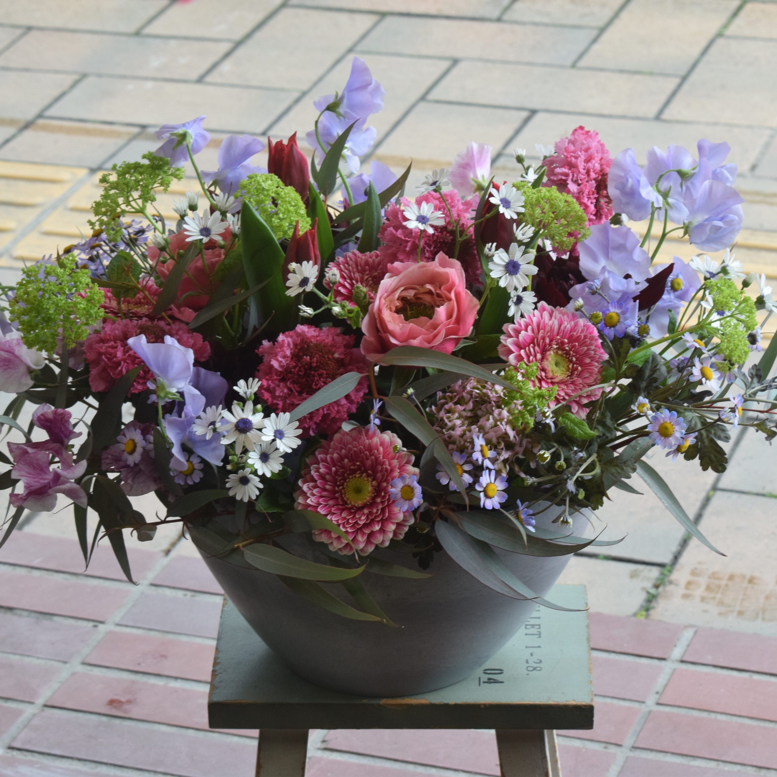 お誕生日のアレンジメント｜「フラワーショップ花よど」　（熊本県天草市の花キューピット加盟店 花屋）のブログ